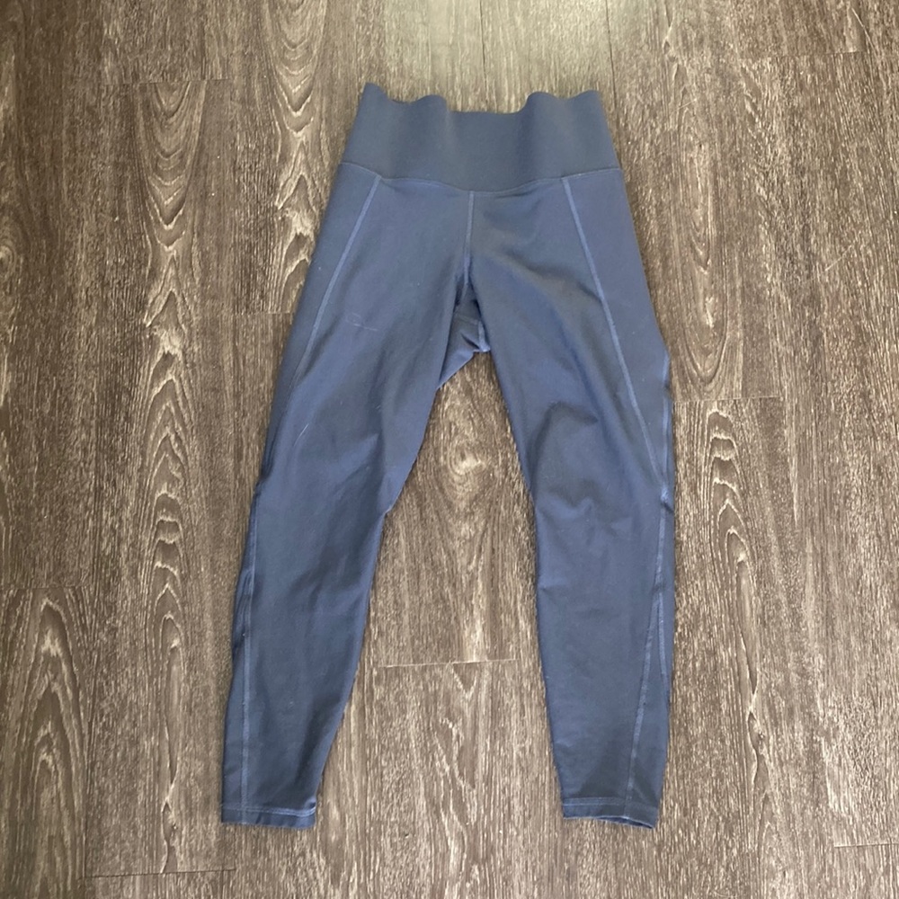 Old navy active dry leggings with thick tummy waistband